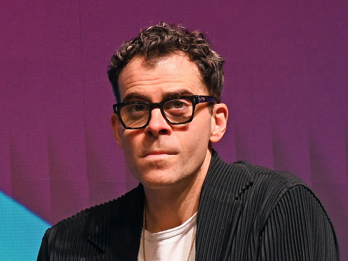 Instagram* выходит в офлайн — с 2026 года глава соцсети Адам Моссери возвращает сотрудников на пятидневку в офис