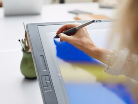 Курсы по дизайну стали самыми популярными в онлайн-образовании в 2025-м — IT и SMM теряют позиции второй год подряд