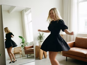 Вслед за Lamoda и Wildberries: Яндекс Маркет запустил онлайн-примерку — она доступна в премиальном сервисе Ultima