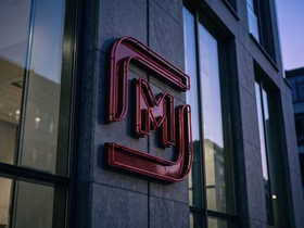 Вывеска «Магнит»