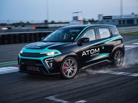 Электромобиль «Атом»