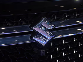 Логотип Suzuki