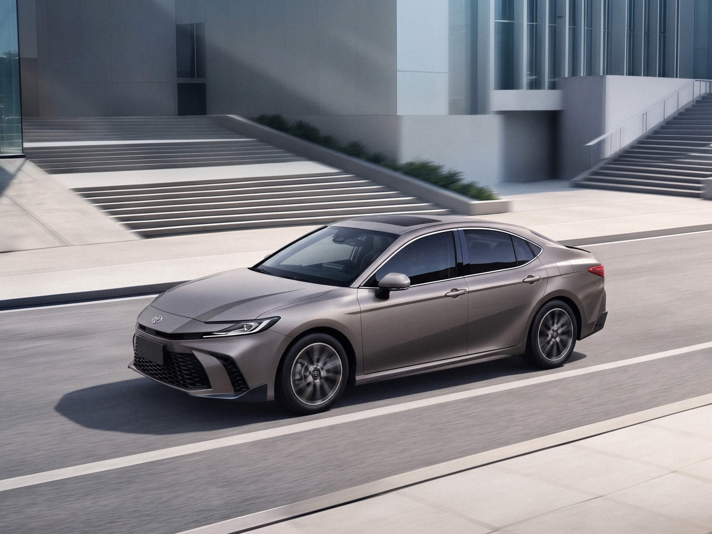В России начали продавать обновлённую Toyota Camry с гибридной установкой: цена — от 4,88 млн ₽