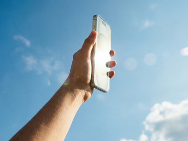 «Белый список» сайтов обновили в 3-й раз: в перечне появились онлайн-кинотеатр Окко и сервис недвижимости «Домклик»