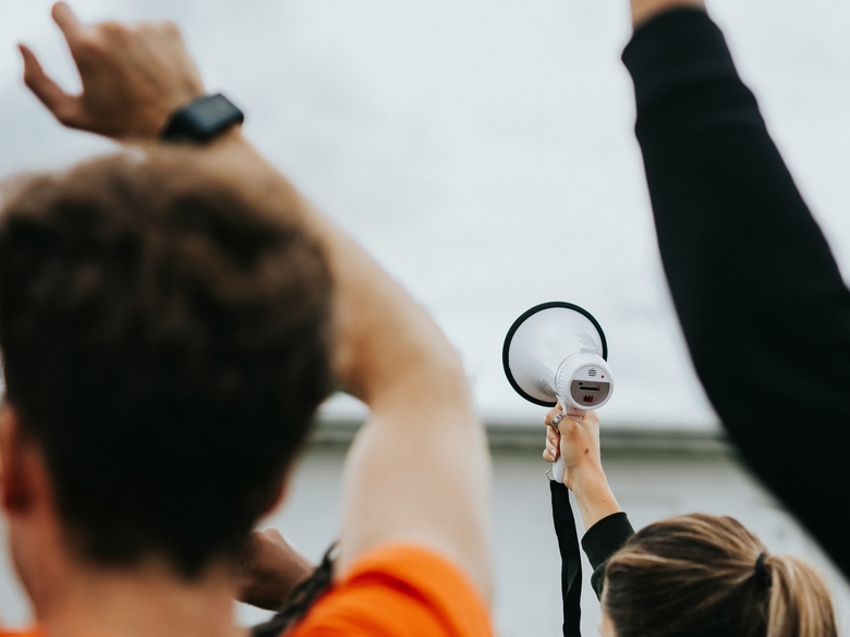 Магазины раскритиковали механизмы работы маркетплейсов: среди недовольных — «Детский мир», «М.Видео-Эльдорадо», DNS