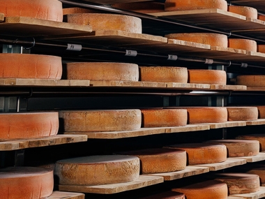 Опубликован рейтинг 50 лучших производителей продуктов в 2025 году: в топе — «Дымов», «Мираторг» и «ЭкоНива»