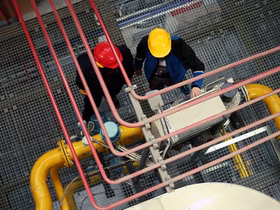 Нефтегазовая отрасль стала самой востребованной на рынке труда в России в 2025-м: число вакансий выросло в 2,5 раза