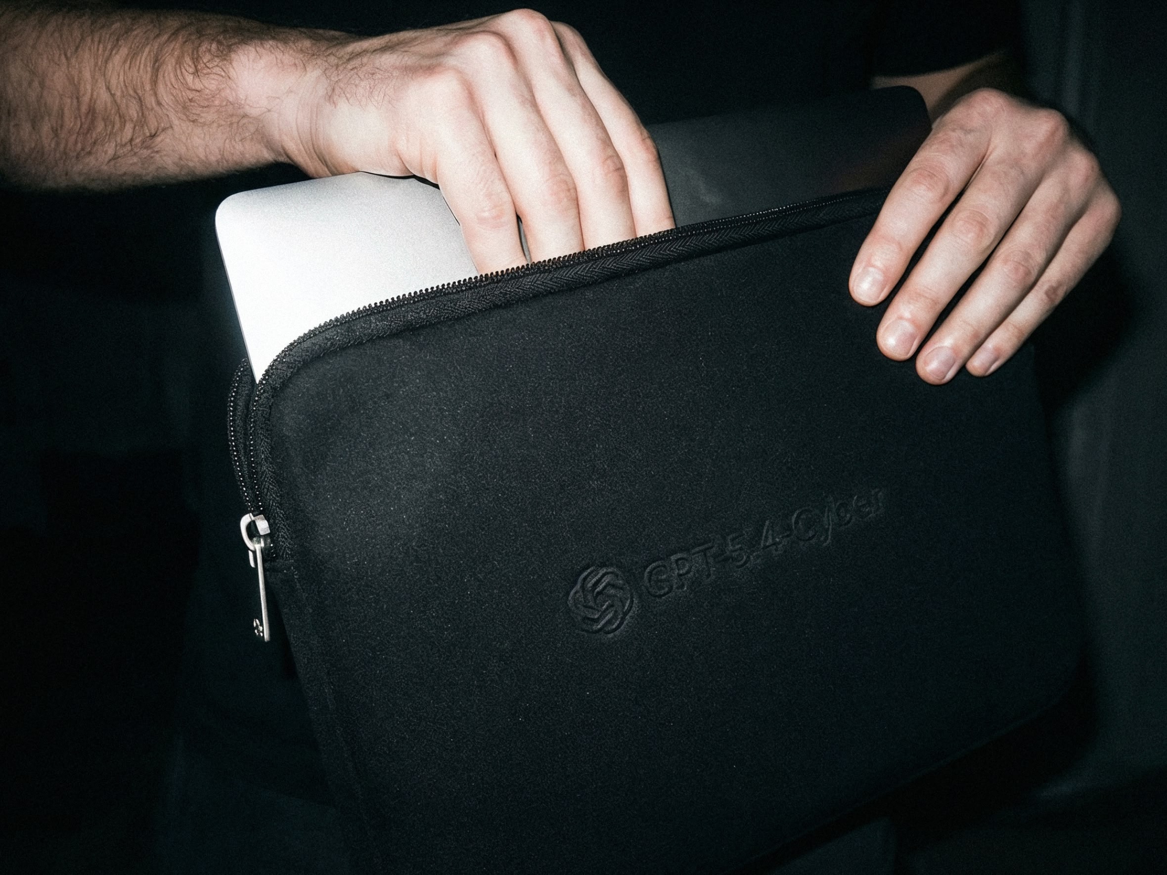 OpenAI представила GPT-5.4-Cyber — ИИ-модель для поиска уязвимостей в ПО и защиты от киберугроз