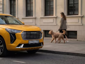 жёлтая машина