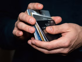 Кэшбэк от банков достиг рекордных 500 млрд ₽ в 2025 году — за счёт расширения программ лояльности и новых клиентов