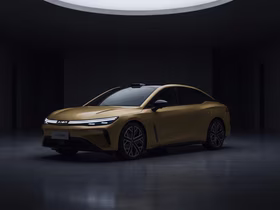 Автомобиль GAC Aion Ray 7
