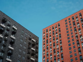 Квартира за 11 млн ₽, премиальный Geely Monjaro и бриллианты: Wildberries назвала самые дорогие покупки за 2025 год