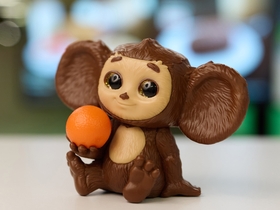 «Вкусно — и точка» запускает коллаборацию с Чебурашкой: в зимних «Кидз Комбо» появятся 6 фигурок с разными эмоциями