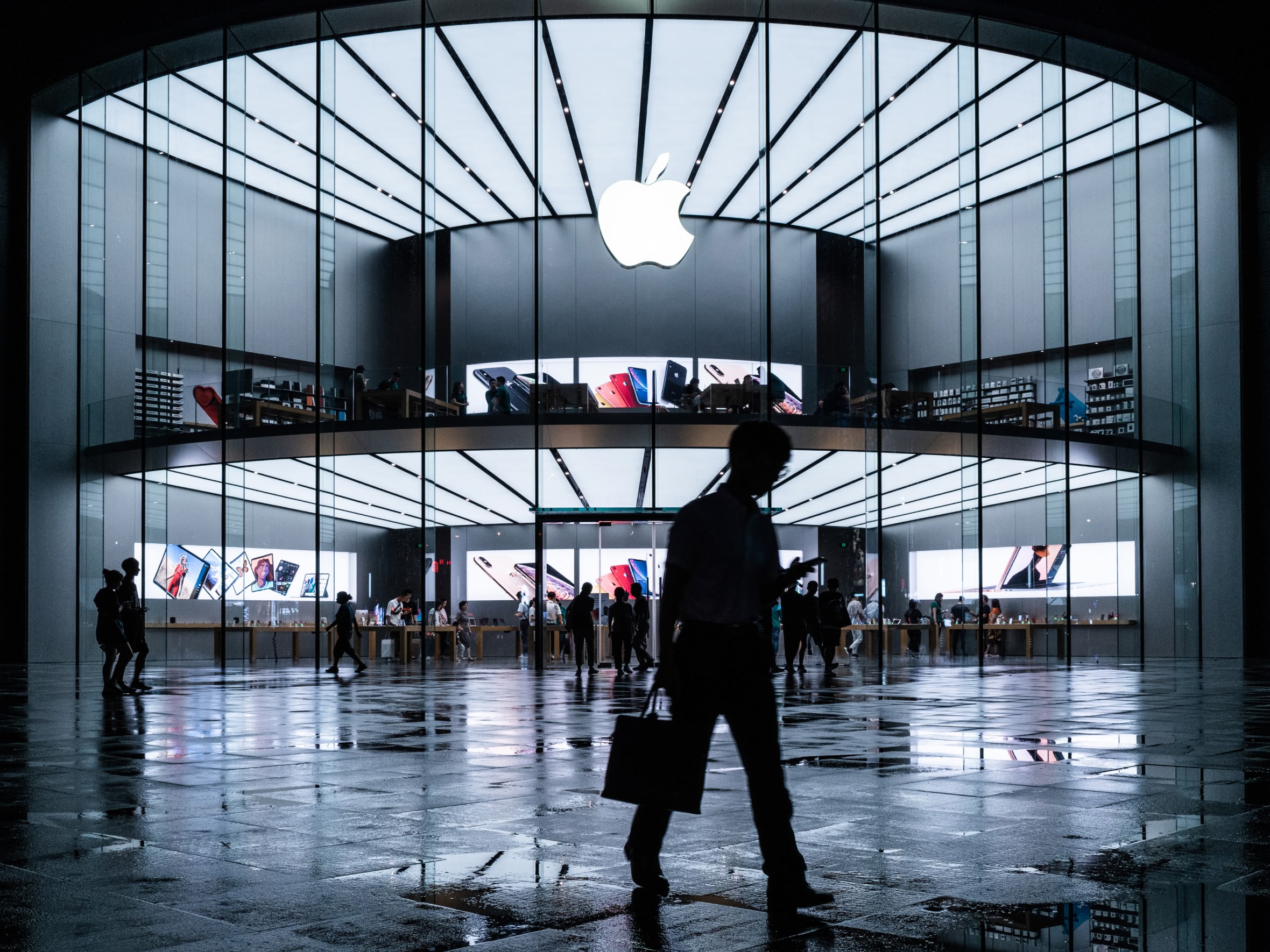 Apple отложила выпуск AR-очков до 2027 года — проект перенесли из-за проблем с новой версией Siri