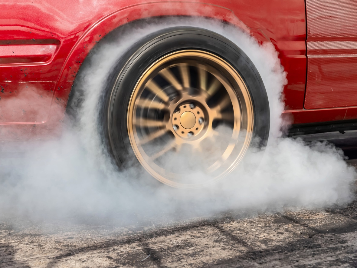 В России появится рейтинг автошкол: оценка будет зависеть от количества ДТП среди выпускников