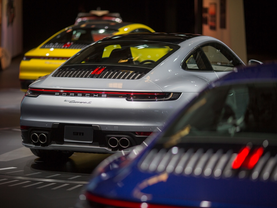 Убыток Porsche — $1,1 млрд: ставка на электромобили не сыграла, компанию ждут увольнения и урезанные зарплаты