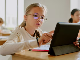 Технологии готовы, не хватает методики: эксперты — о том, появится ли к 2030-му отечественная ИИ-система для школ