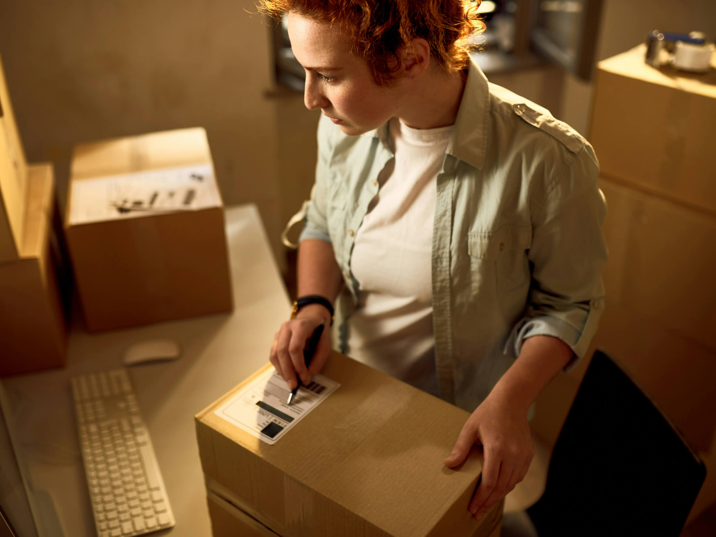 «Честный знак», Wildberries и Ozon усилят проверку продукции: товары без маркировки не допустят к продаже