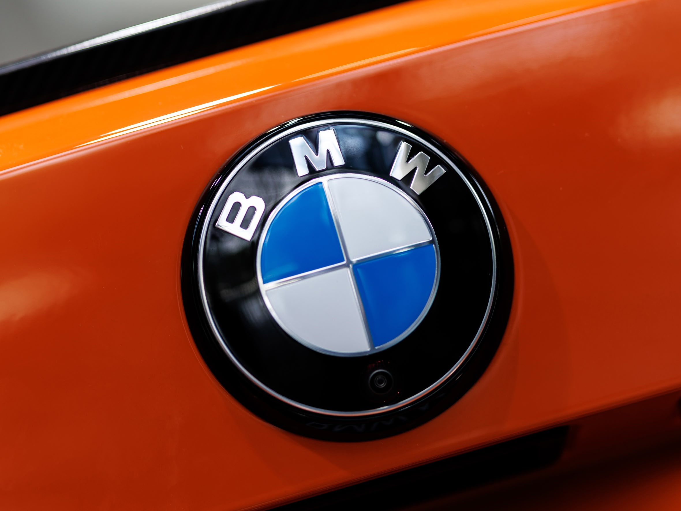 BMW отозвала почти 320 тыс. автомобилей из-за риска возгорания: причина — неисправный стартер