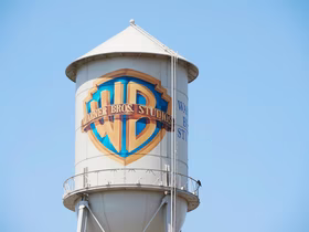 Логотип Warner Bros.