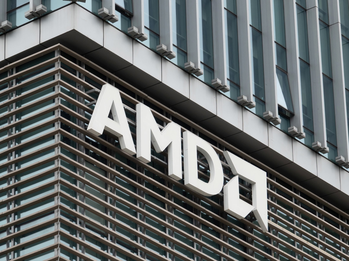 Сделка на десятки миллиардов и шанс подвинуть Nvidia: компания AMD предоставит OpenAI ИИ-чипы и опцион на акции