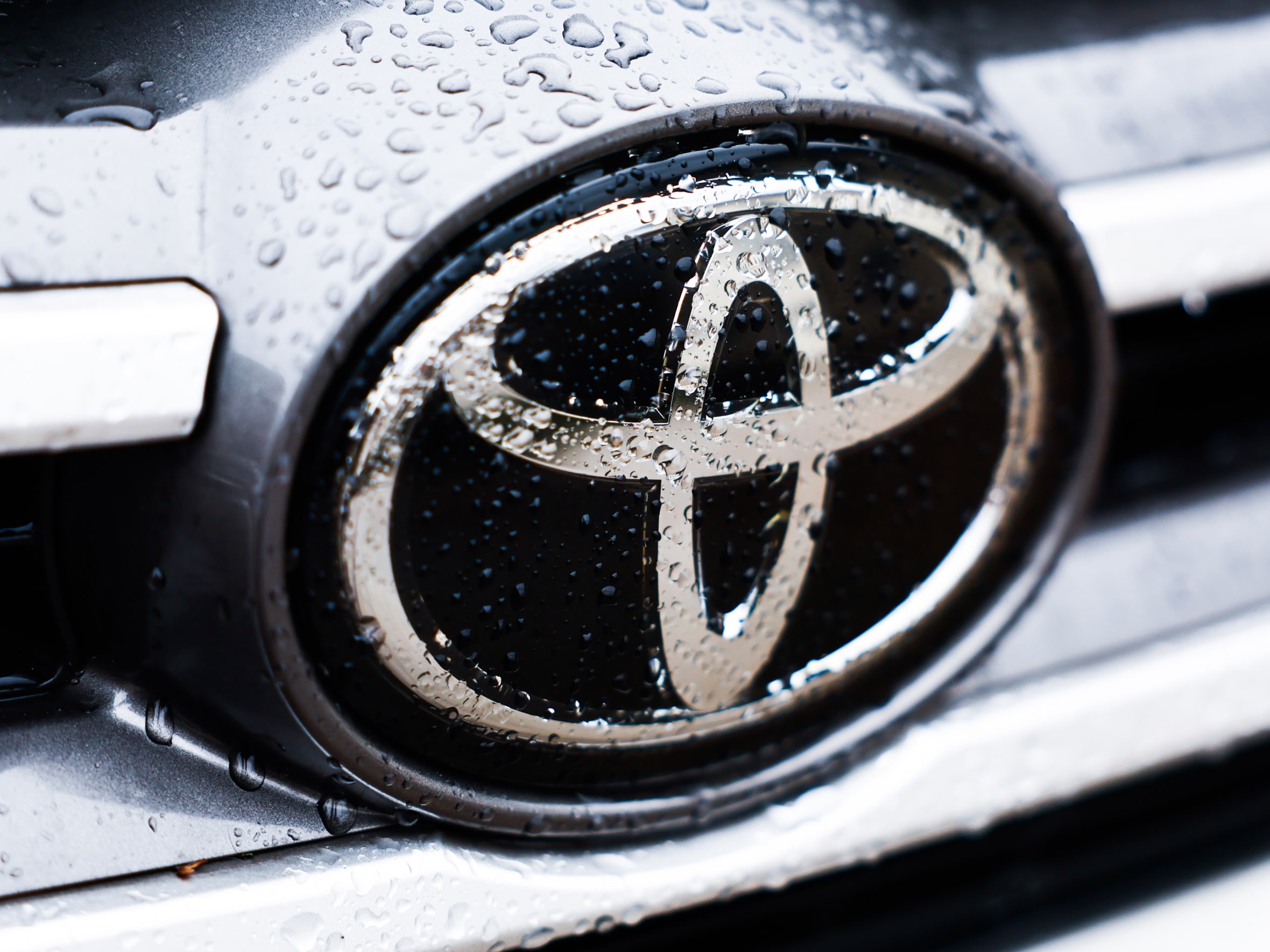 Toyota лишилась статуса самой дорогой компании Японии — автопроизводителя обогнал банк Mitsubishi UFJ