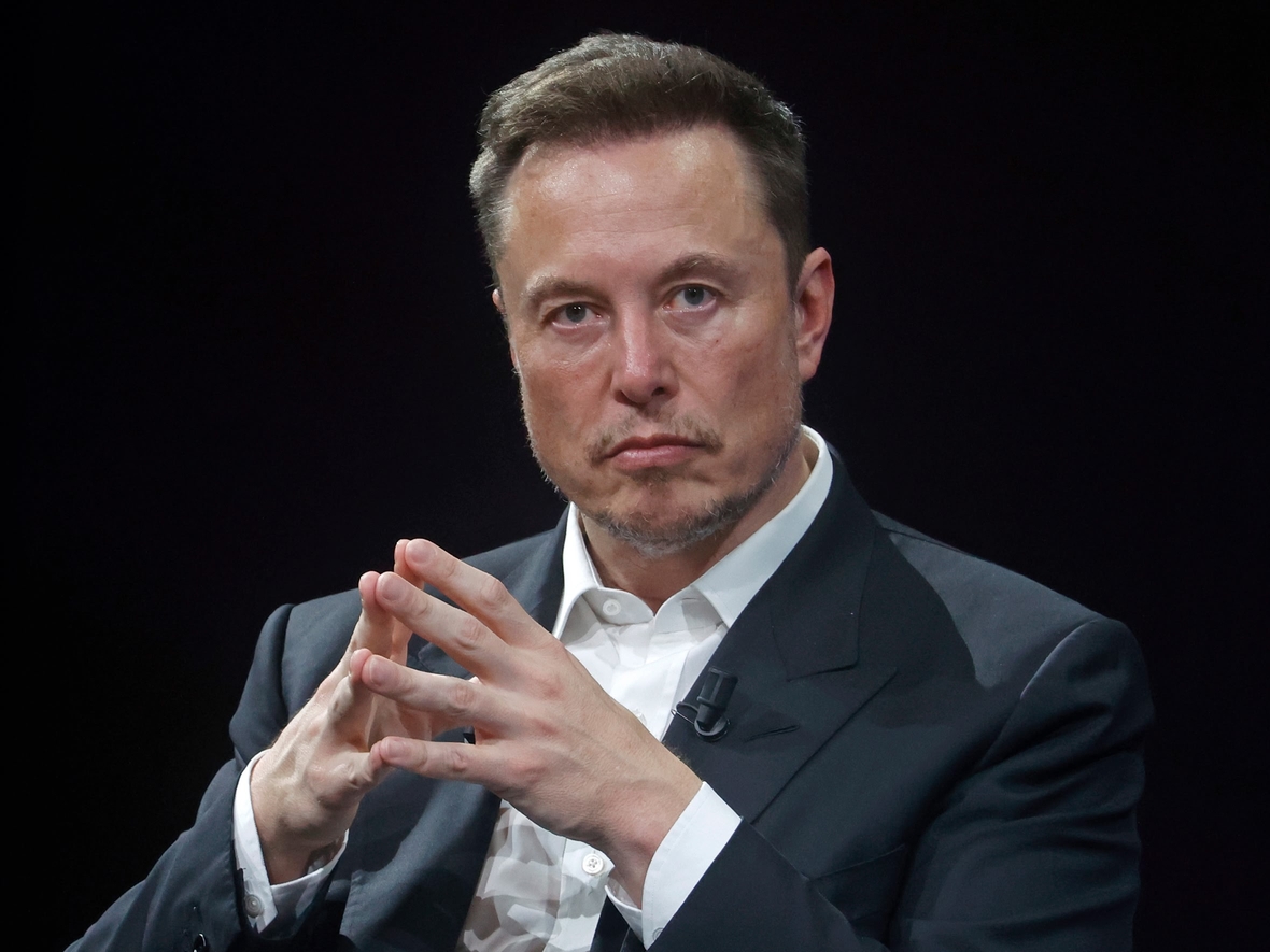 Илон Маск нанял банкира, с которым купил Twitter: Энтони Армстронг стал финдиректором сразу двух компаний — X и xAI