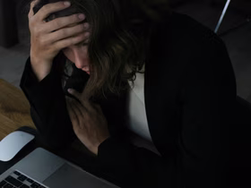 Каждый второй руководитель в ИТ испытывал тяжёлый стресс: главная проблема отрасли в 2025-м — финансовое давление