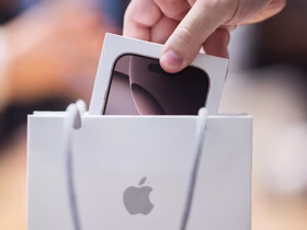 iPhone в пакете