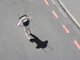 Больше половины жителей России хотя бы раз меняли профессию: зумеры ищут себя, миллениалы — развитие