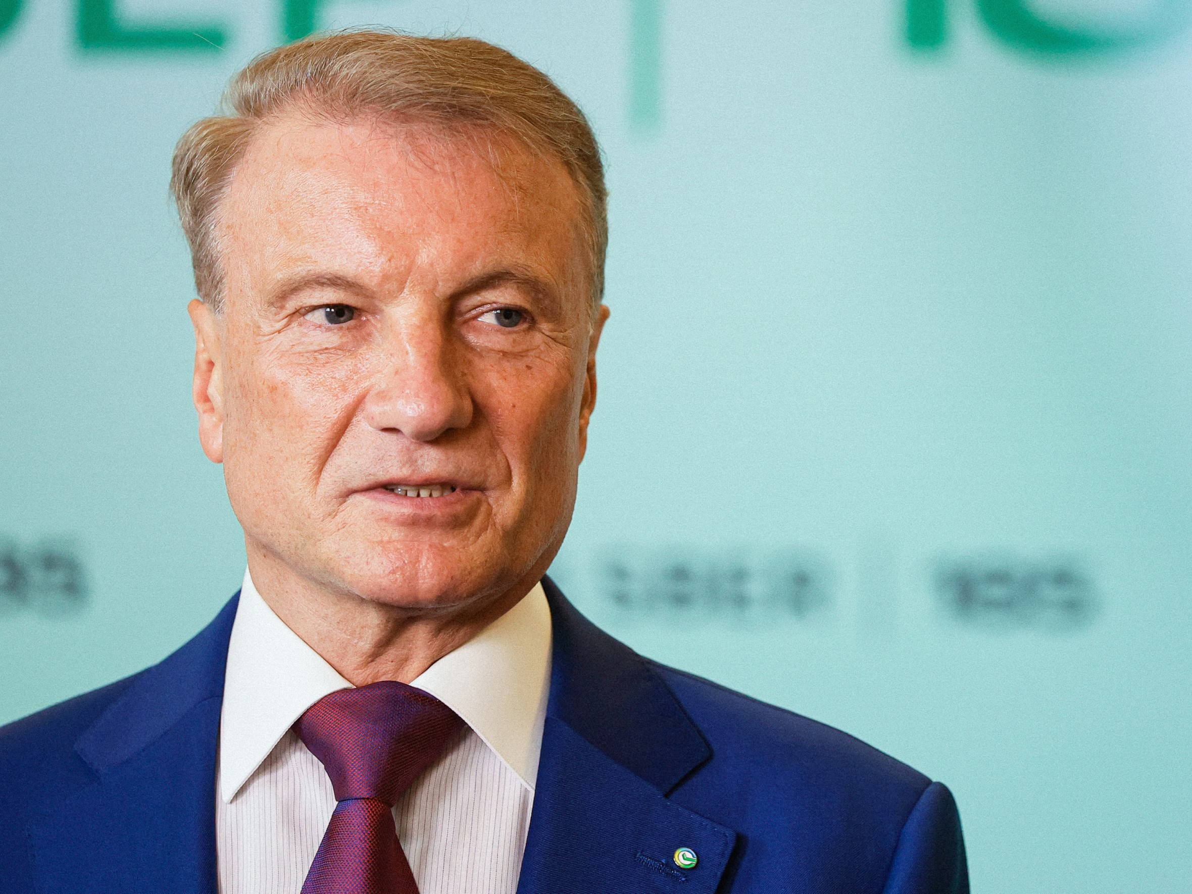 ИИ — первая технология, «хакнувшая» мозг: Герман Греф на ПМЭФ–2026 рассказал о рисках в развитии нейросетей