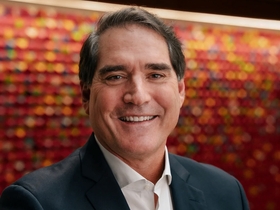 Coca-Cola впервые с 2017-го сменит CEO: пост займёт Энрике Браун, работающий в компании почти 30 лет