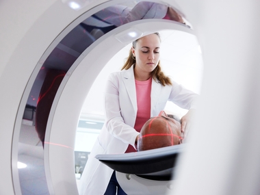 Главный финансовый страх россиян в 2025-м — расходы на здоровье, а 2% боятся предстоящих праздников