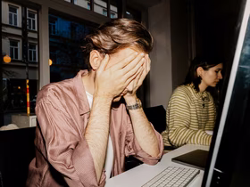 98% предпринимателей в России хотя бы раз сталкивались с серьёзными проблемами в бизнесе: главная из них — продажи