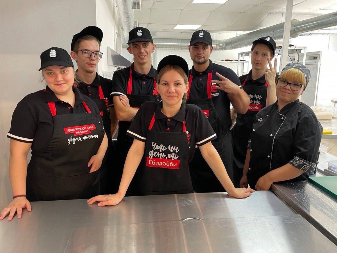 Сеть по доставке суши и роллов «Ёбидоёби» запустила франшизы в странах релокации россиян