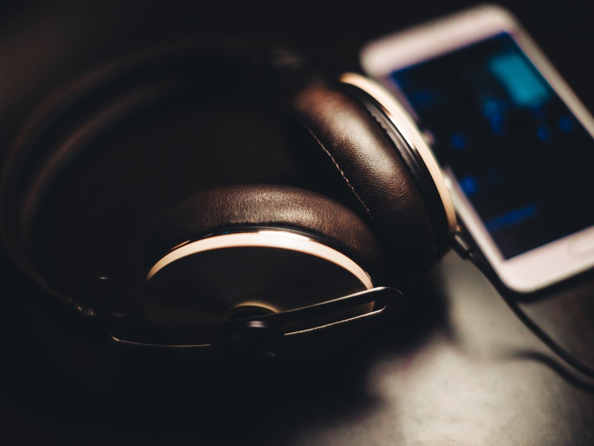 Что слушать: 20+ полезных подкастов о бизнесе, стартапах и стиле жизни