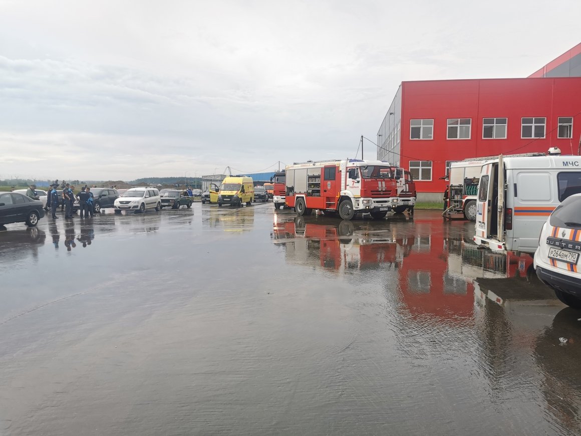 На складе Ozon в Подмосковье произошел пожар площадью 375 кв. м