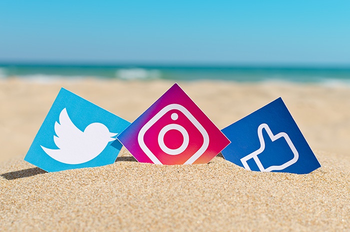 Социальные сети Instagram, Twitter и Facebook