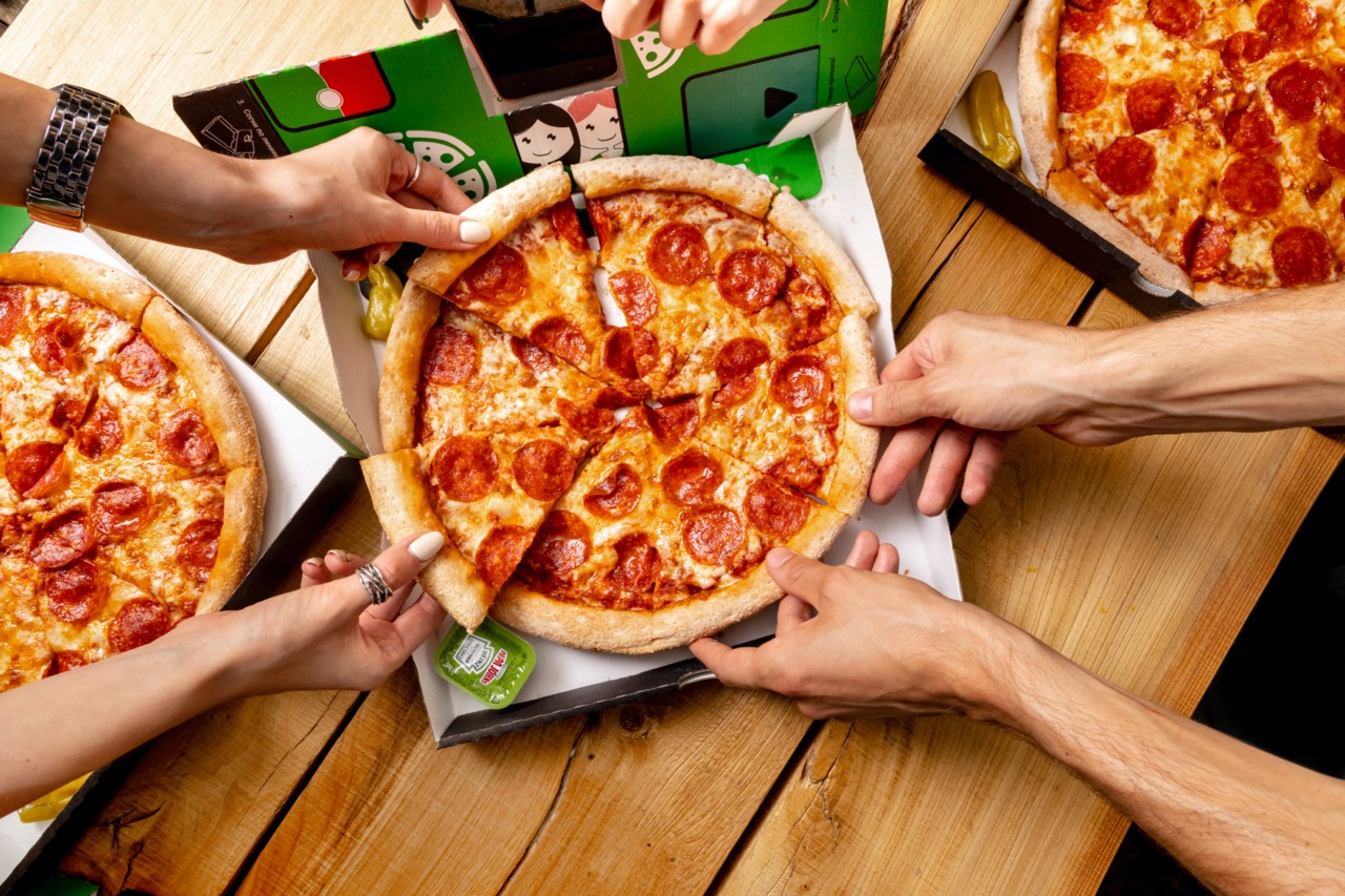 выбор в пиццерии всегда можно получить пиццу с двумя обязательными начинками фото 42