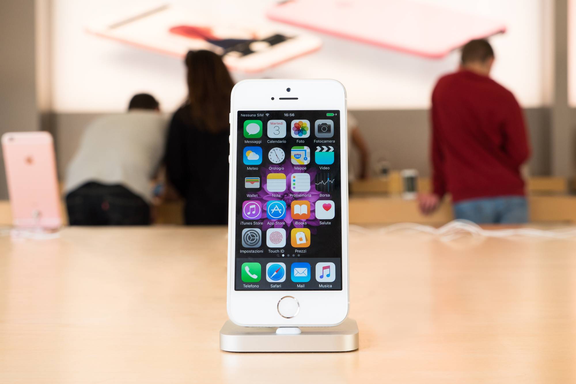 iPhone SE
