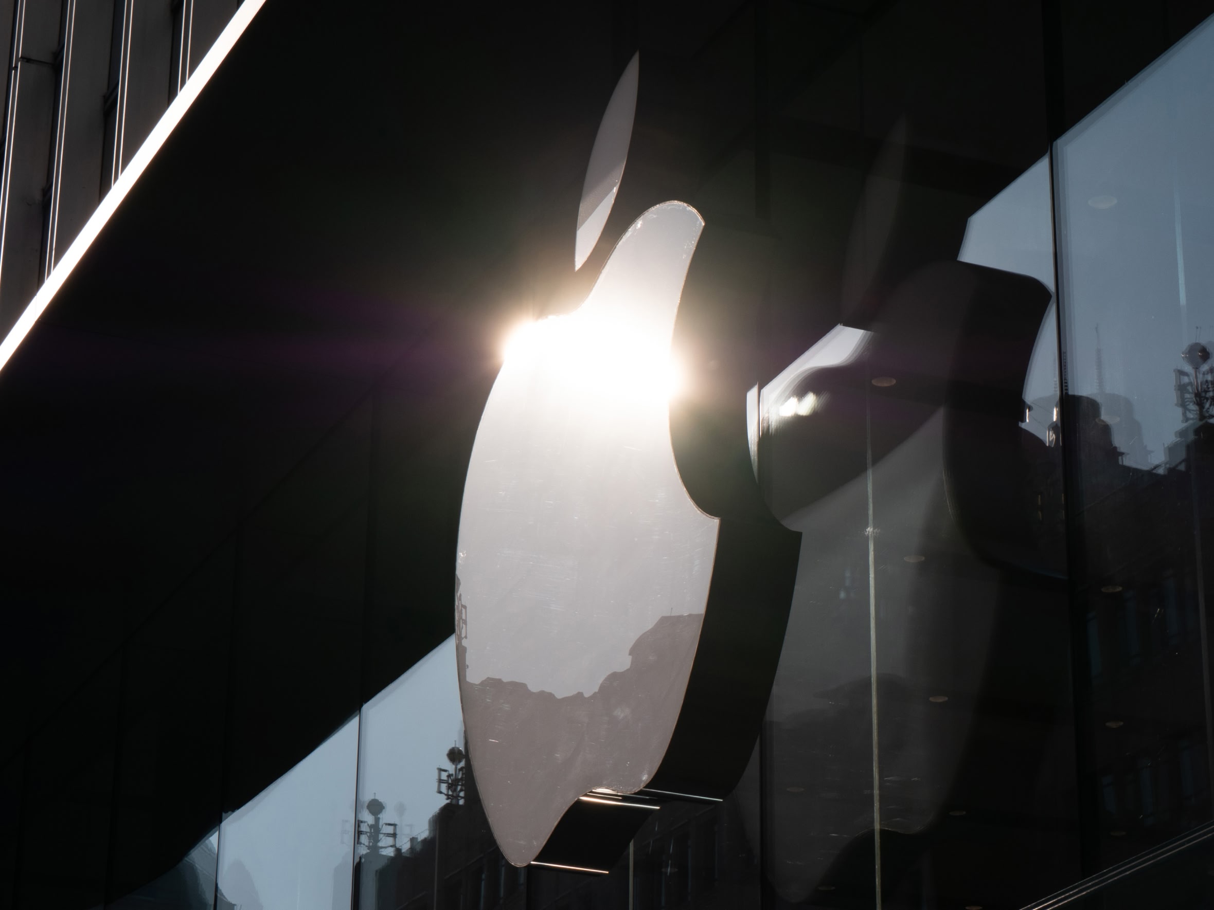 Apple отчиталась о рекордной выручке — продажи устройств компании выросли на 16% и превысили $109 млрд