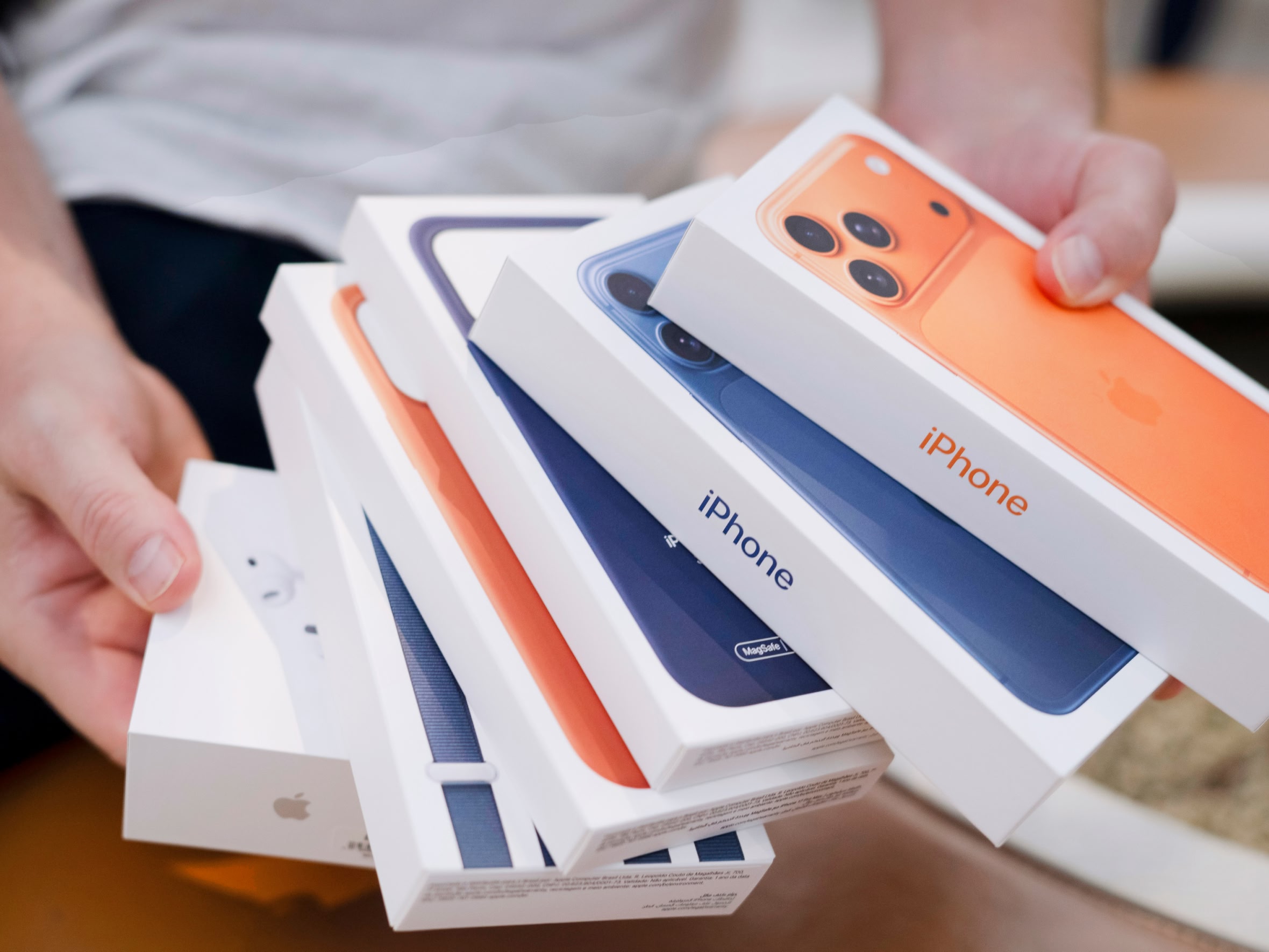 Apple предупредила о возможном дефиците iPhone, Mac и iPad — спрос на устройства компании оказался слишком высоким