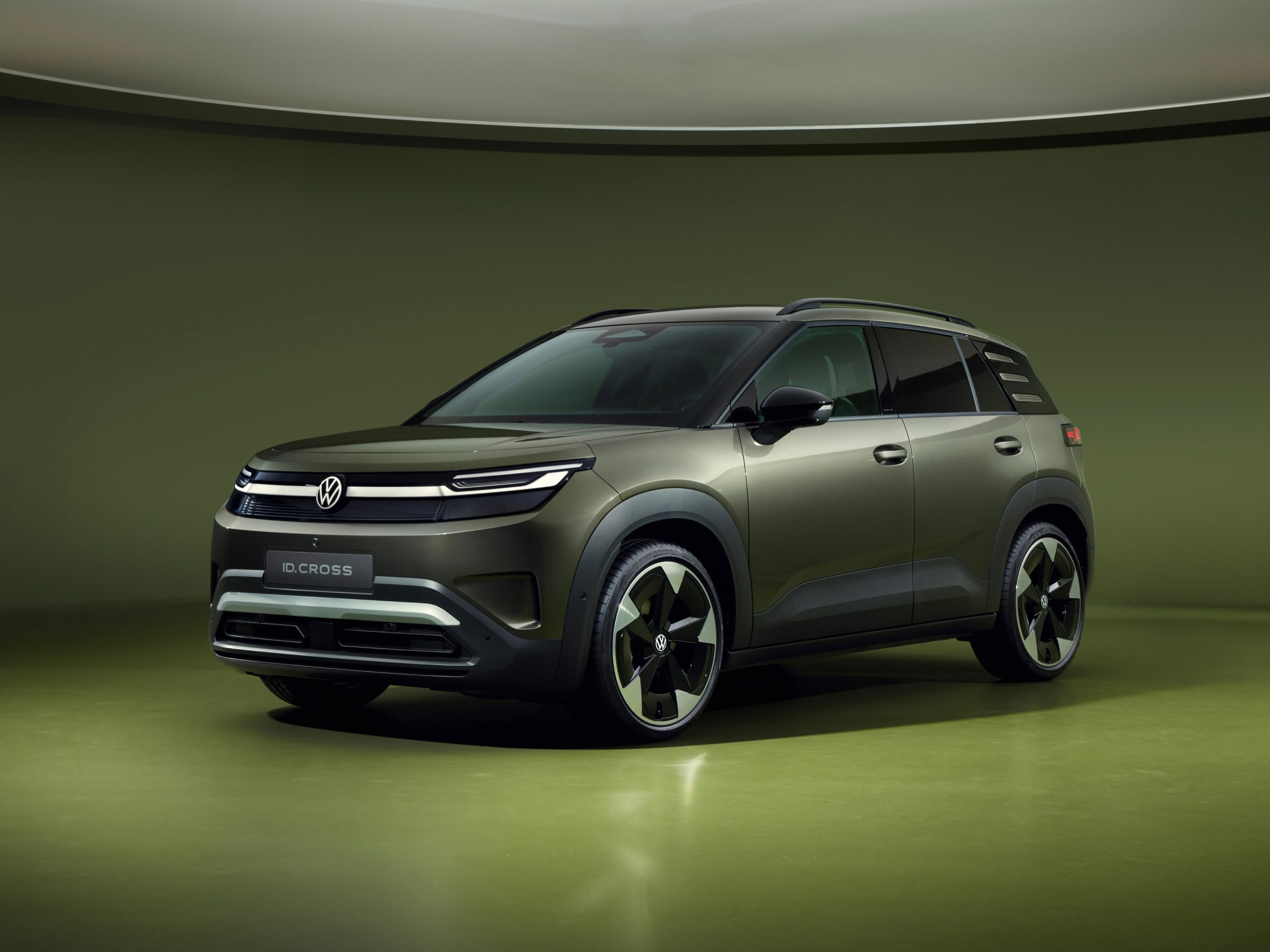 Volkswagen представил бюджетный ID.Cross — электрокар оказался увеличенной копией ID.Polo